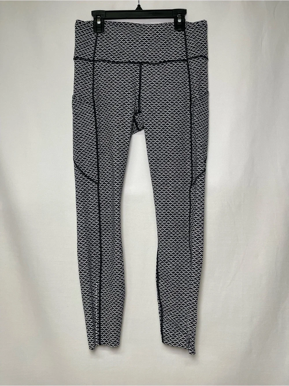 lululemon Fast & Free 7/8 Tight Black & White High-Rise Leggings Size 8